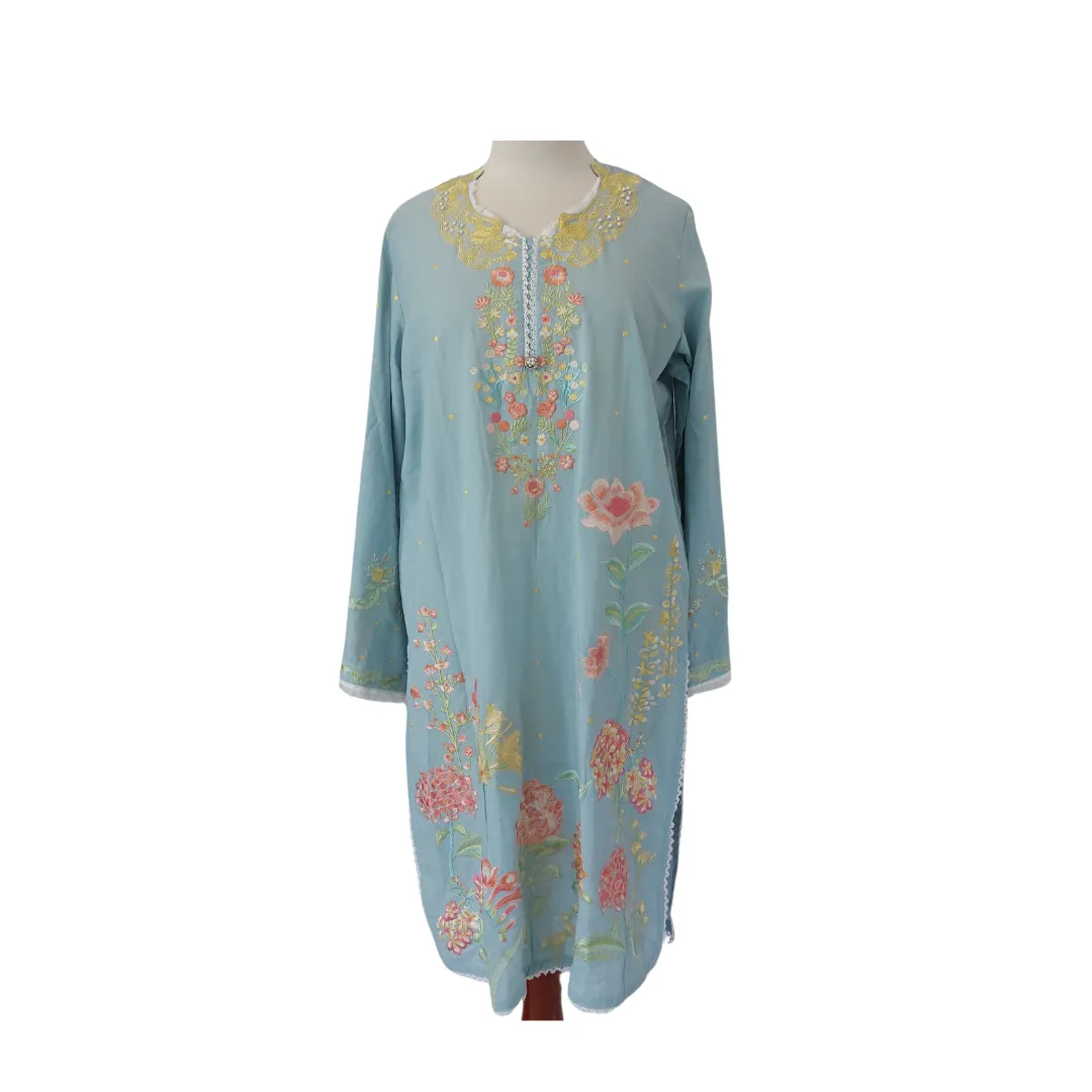 Ammara Light Blue Floral Embroidery Kurta | Pre Loved |